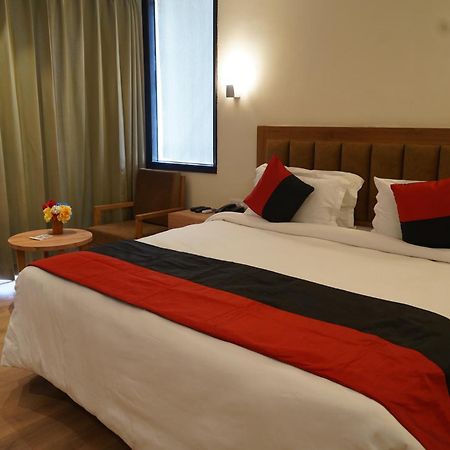 Hotel Forest Avenue - Best Luxury Hotel In Dehradun Eksteriør billede