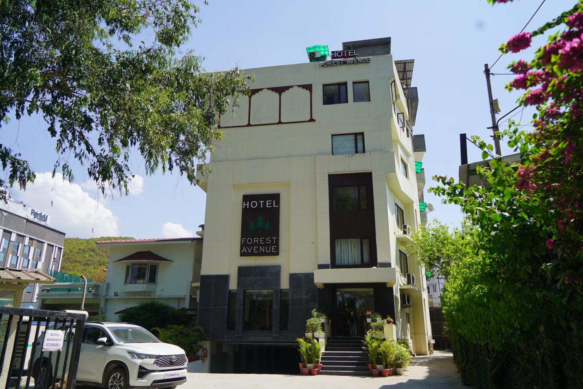Hotel Forest Avenue - Best Luxury Hotel In Dehradun Eksteriør billede