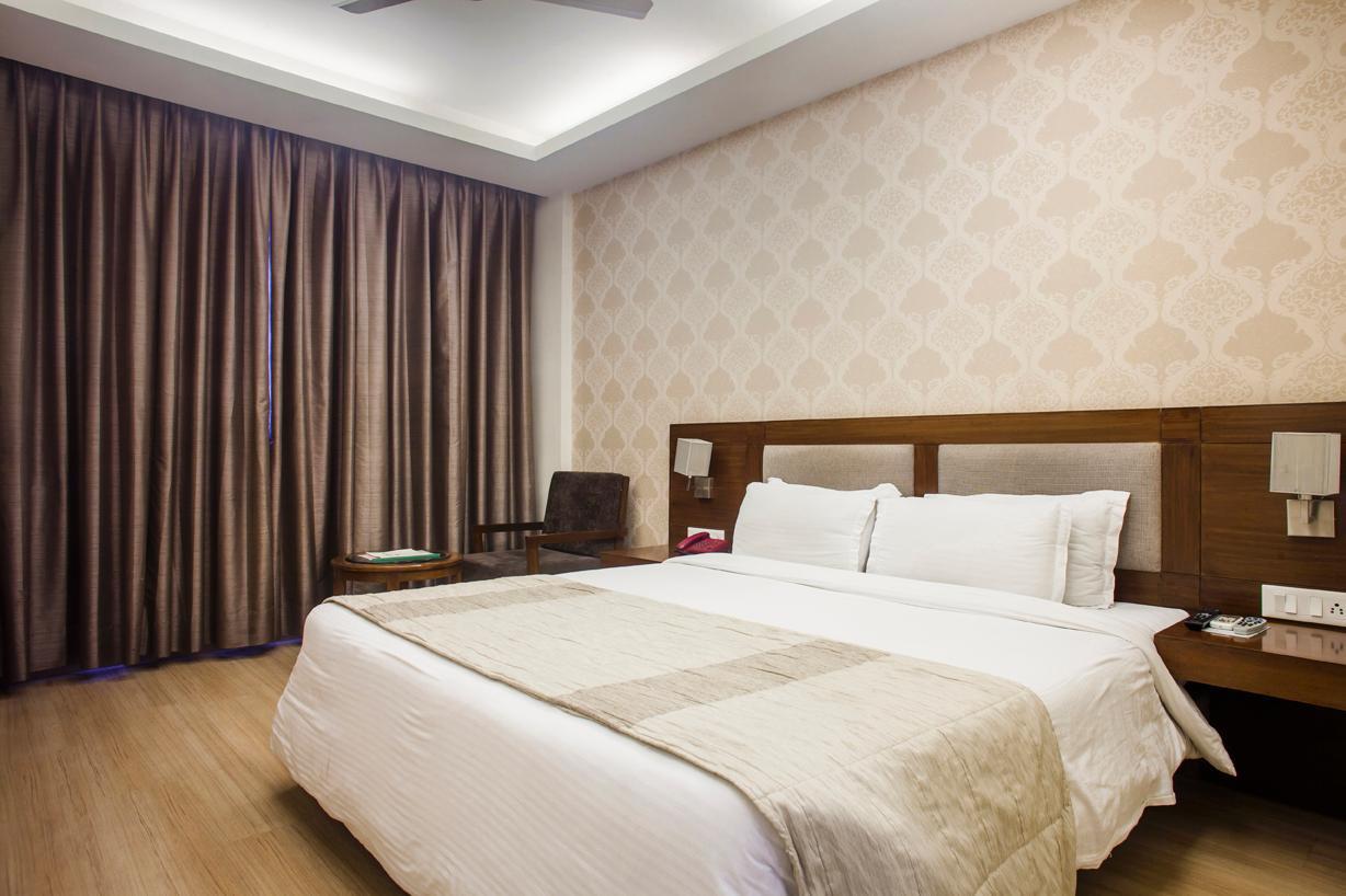 Hotel Forest Avenue - Best Luxury Hotel In Dehradun Eksteriør billede